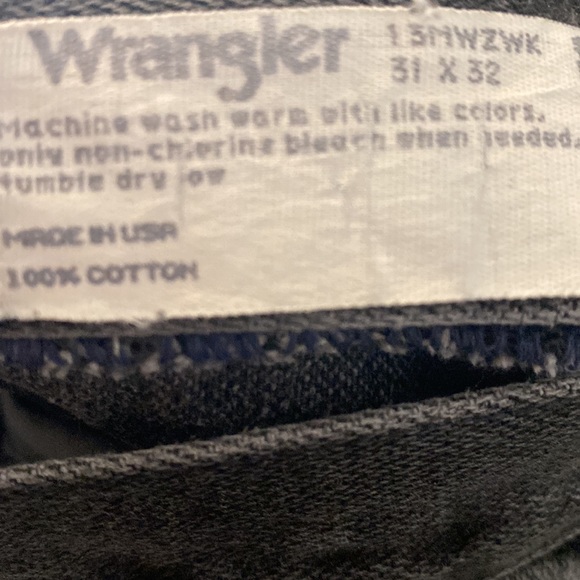 Wrangler Black Jeans - Picture 4 of 5